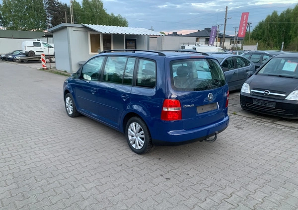 Volkswagen Touran cena 11900 przebieg: 216430, rok produkcji 2003 z Bierutów małe 211